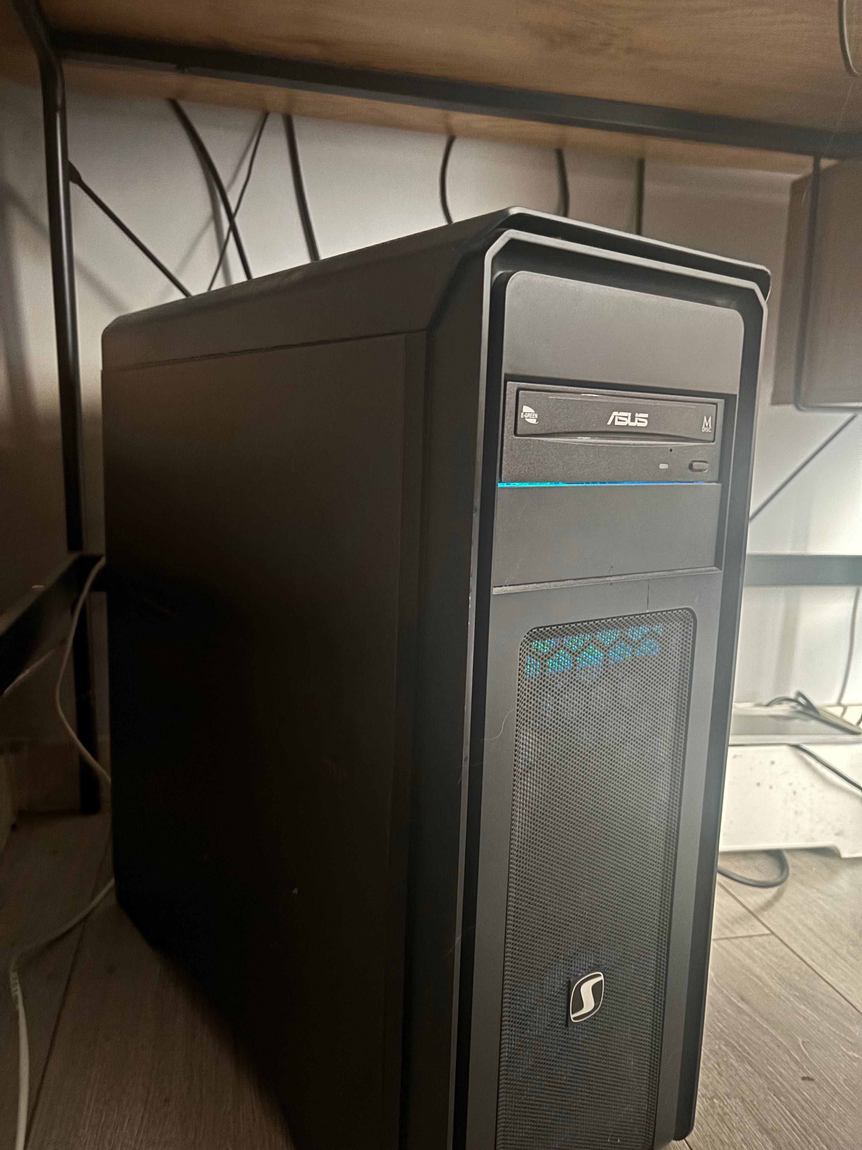 Komputer i7-8700K + RTX 4060 + monitor + peryferia - Gdańsk