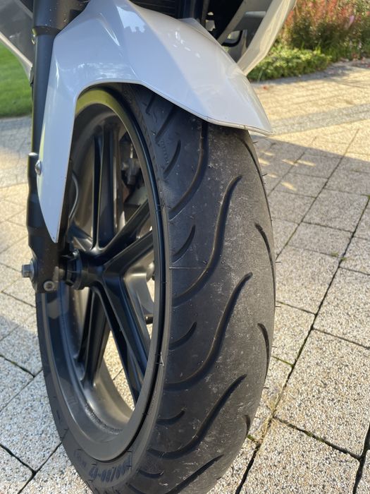 Yamaha YZF R-125 124,00 cm3 motocykl kat.B 2011
