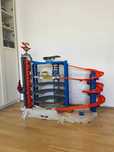 Hot wheels super ultimate garage