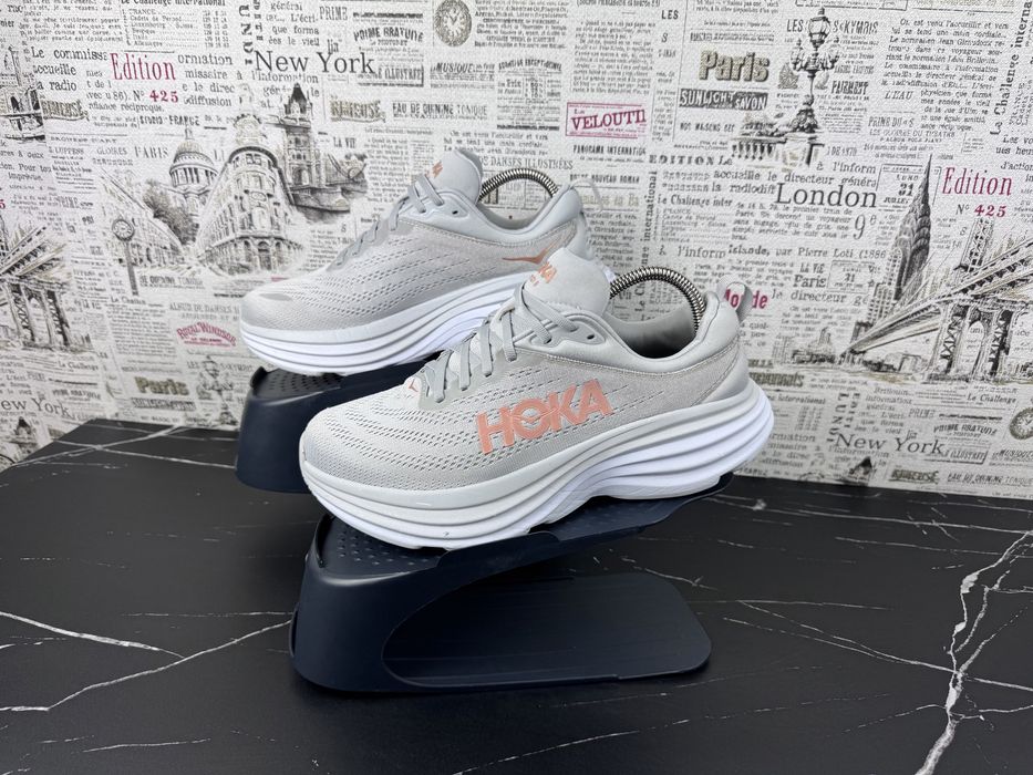 Оригінал Розмір 42 Кросівки Hoka One One Bondi 8 Взуття
