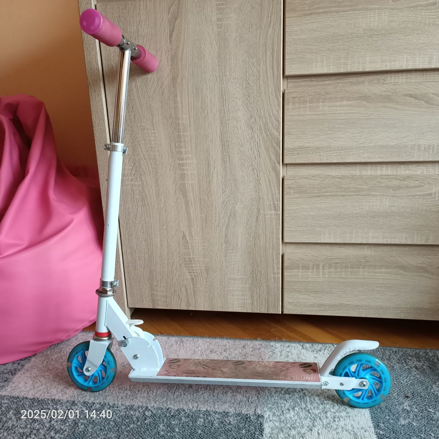Hulajnoga dla dziewczynki 4- 7 lat