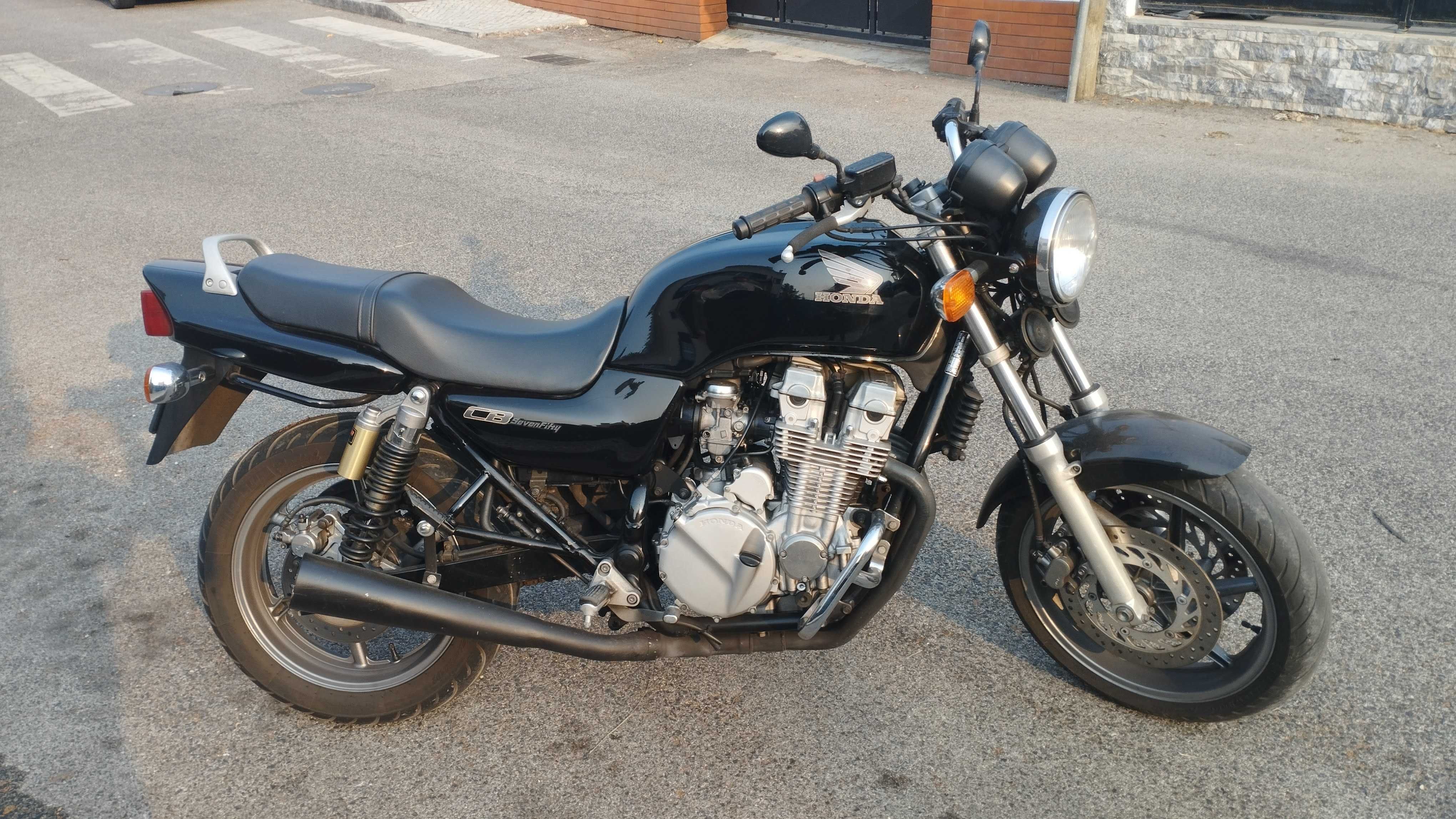 Honda CB SevenFifty