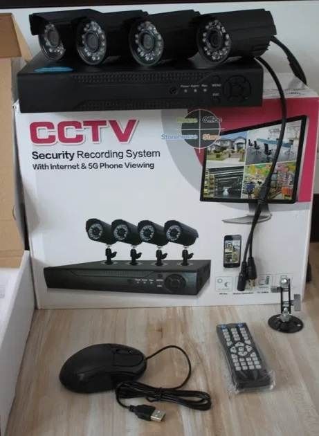 Sprzedam nowy zestaw monitoringu dzień/noc 5 MPX FULL HD.
4 kamery + z