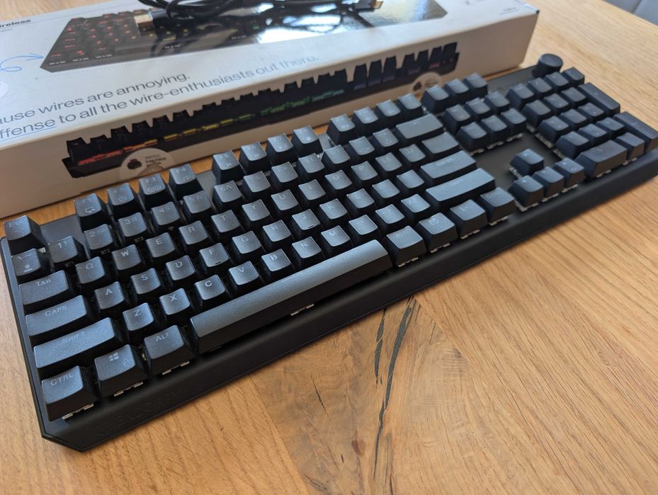 Klawiatura mechaniczna Endorfy Thock Wireless Brown EY5A078 RGB