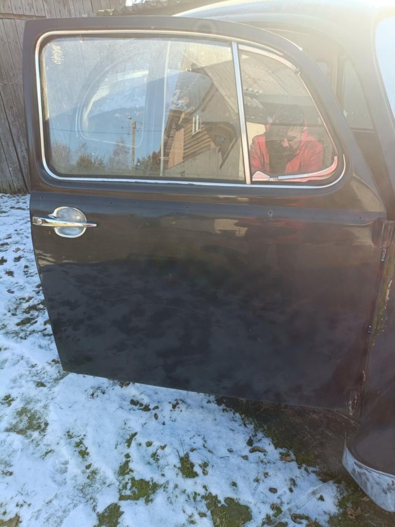 Drzwi VW Garbus prawe i lewe. Części garbus karoseria