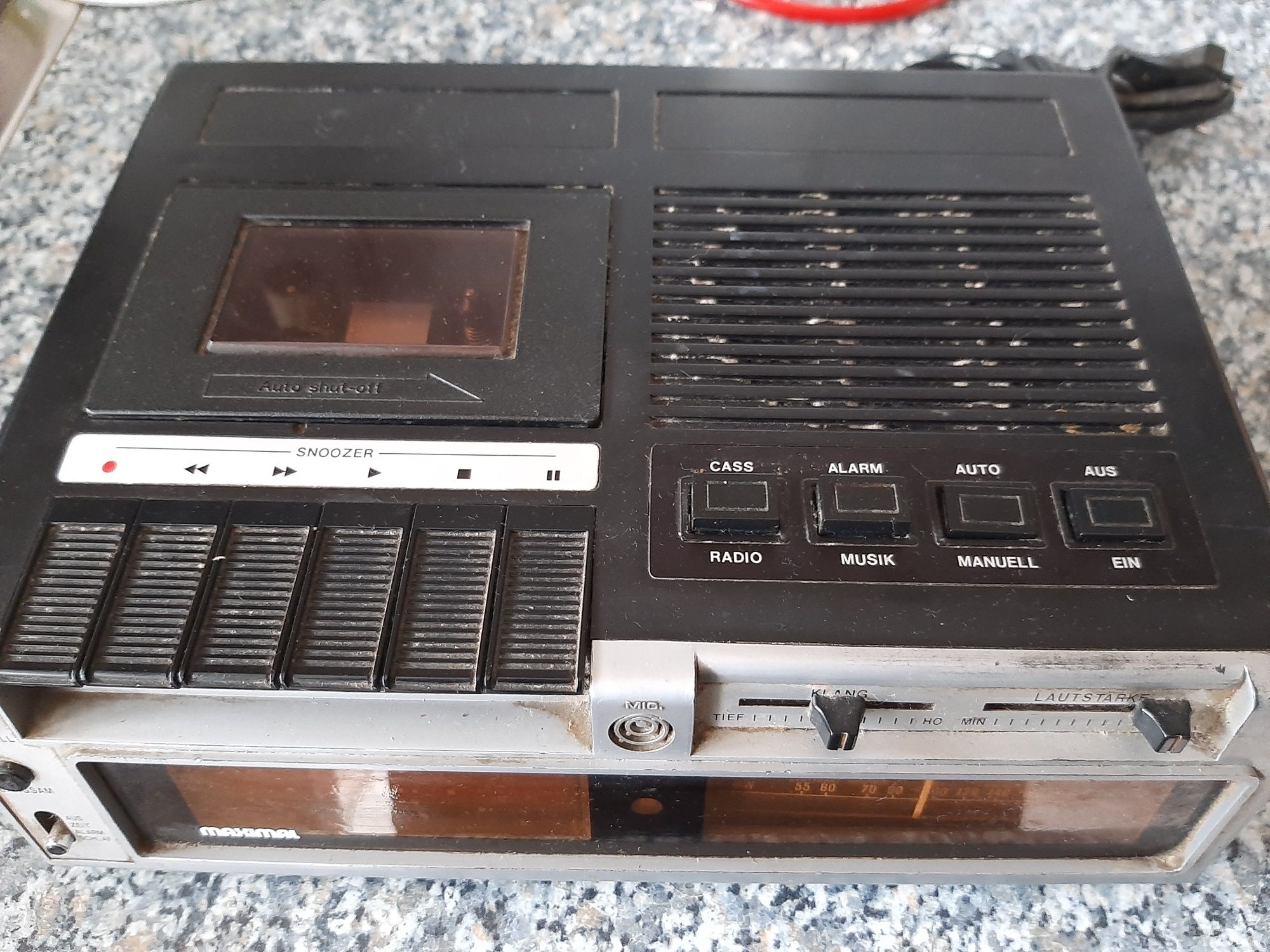 Radio deck cassetes antigo  pilhas e corrente impecavel