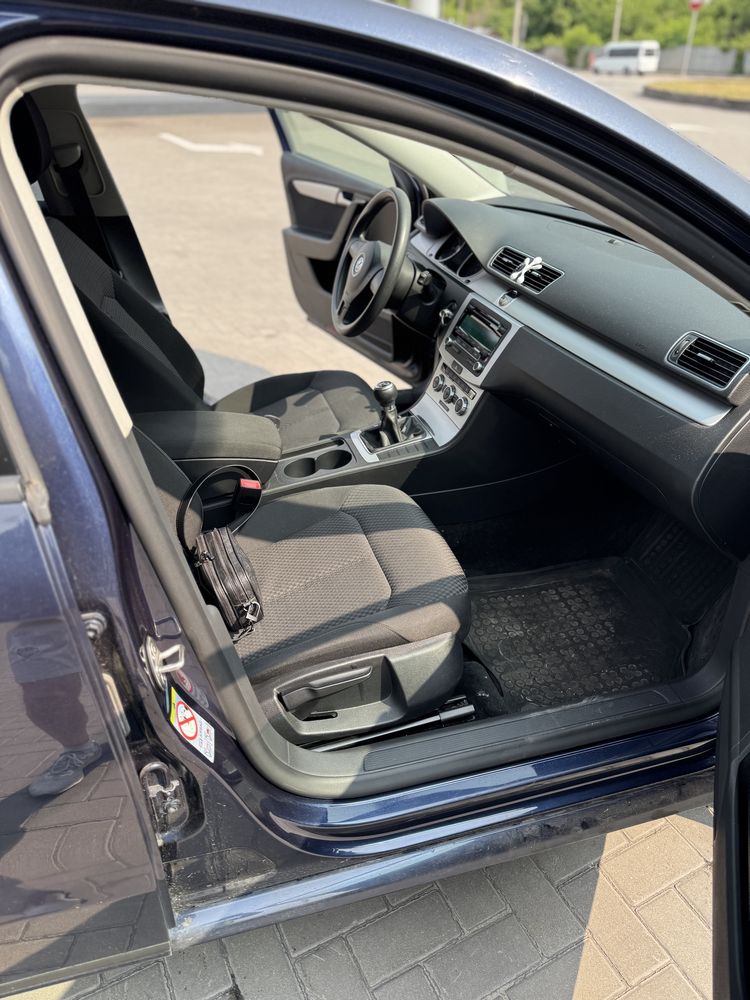 Volkswagen Passat B7 2012, 1.8