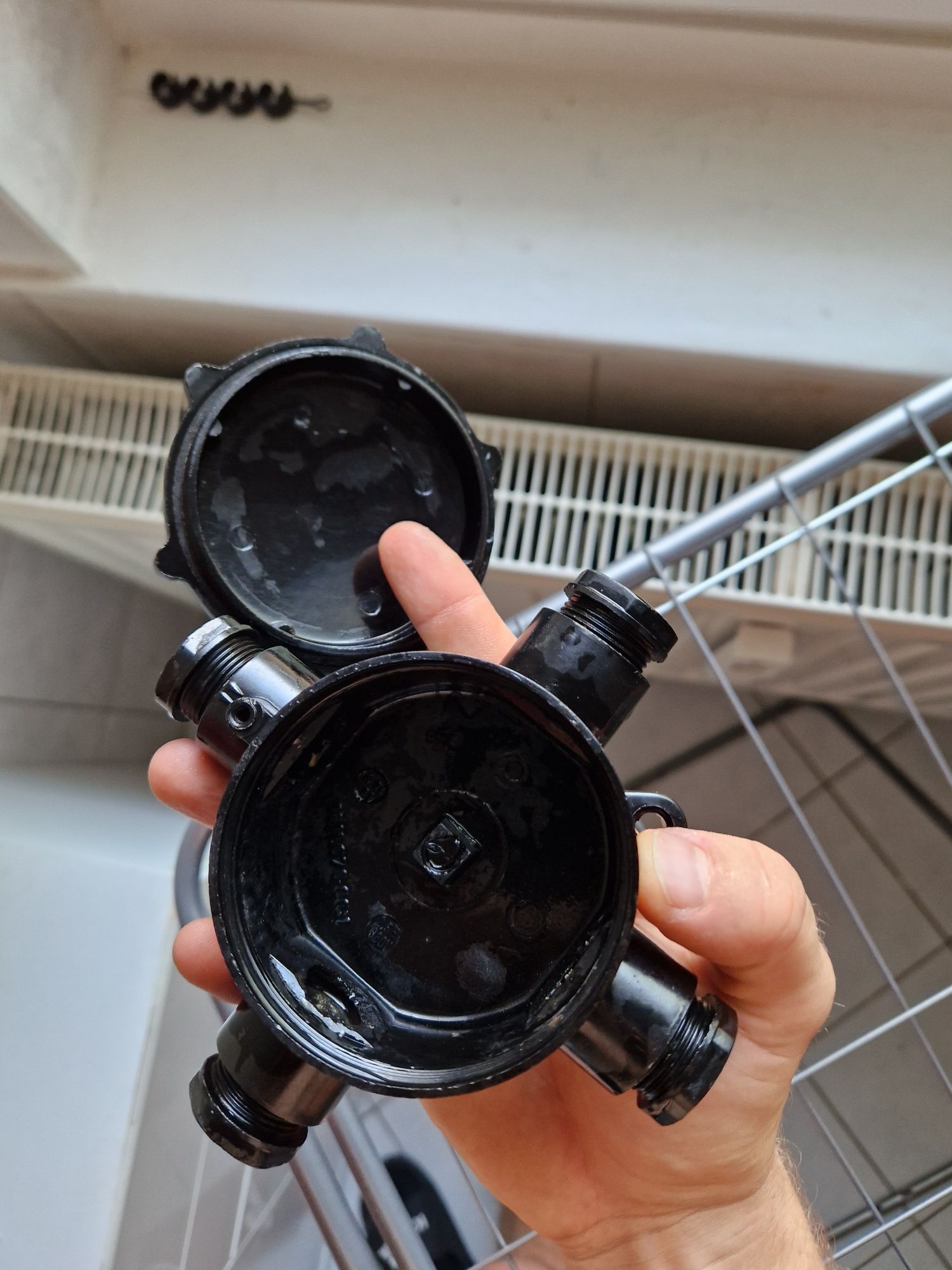 lampa loft . stara lampa klosz . puszka bakelitowa . bakelit