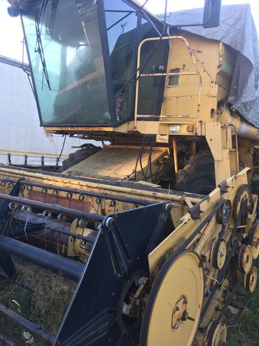 New Holland TX 32 częsci do kombajnu zbożowego