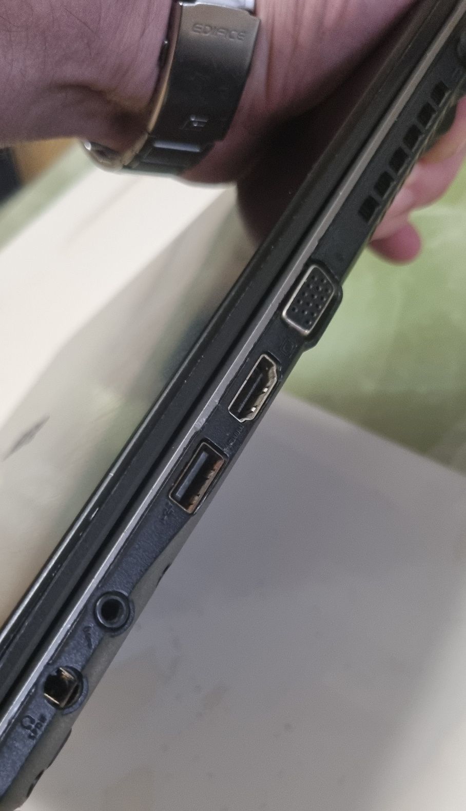 Продам игровой ноутбук 14.1 Acer  проц i5