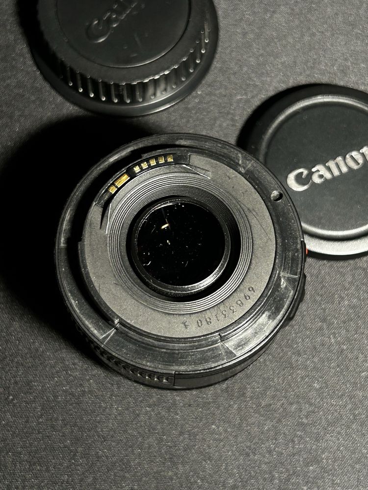 Obiektyw Canon 50 mm f/1.8 II