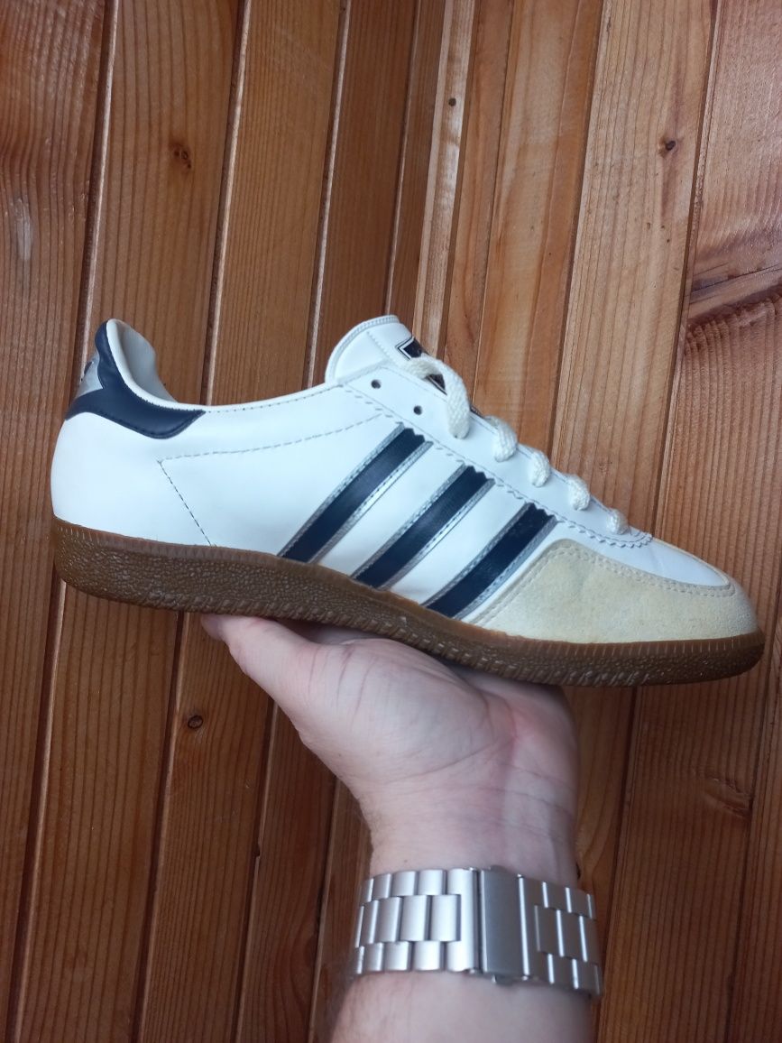 Капсула часу ADIDAS UNIVERSAL (SAMBA) 030015 Vintage 1995р. SLOVENIA