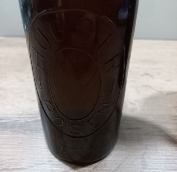 Posen. Poznań.  Butelki poniemieckie po piwie.