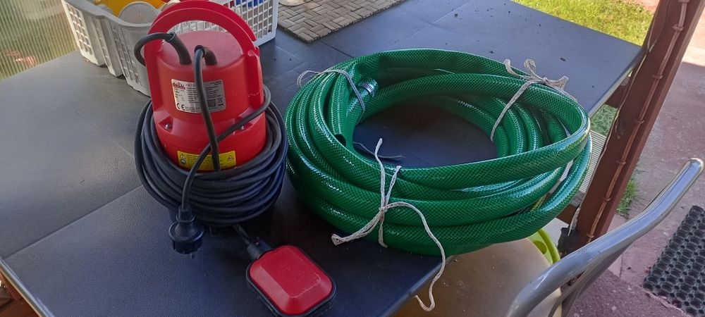 Pompa zanurzeniowa z wężem