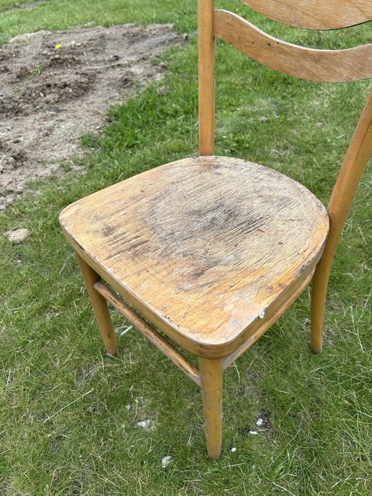 Krzesła vintage PRL drewniane do renowacji