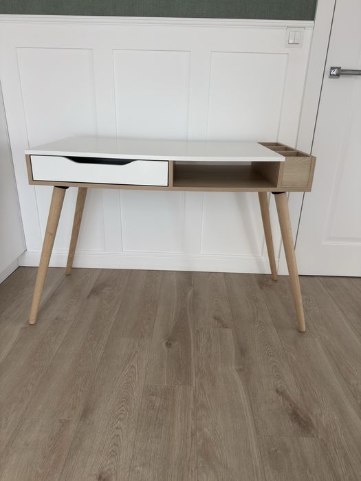 Biurko w stylu skandynawskim