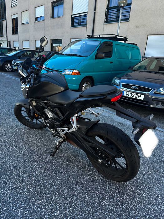 Honda CB125R 13700 km