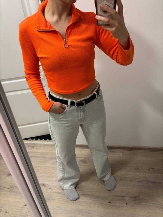 Ярко-оранжевая кофта no name