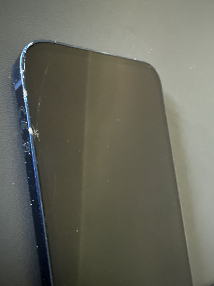 Iphone 12 mini.