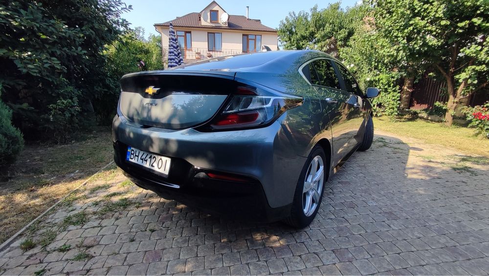 Shevrolet volt 2 2016