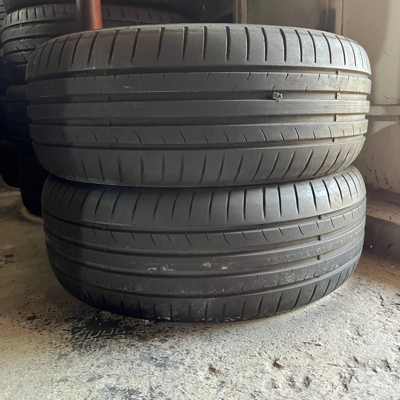 Пара летних шин Dunlop 22 год