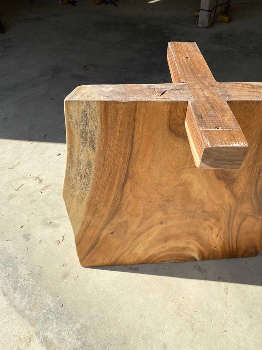 Mesas de Madeira de Suar - Novas