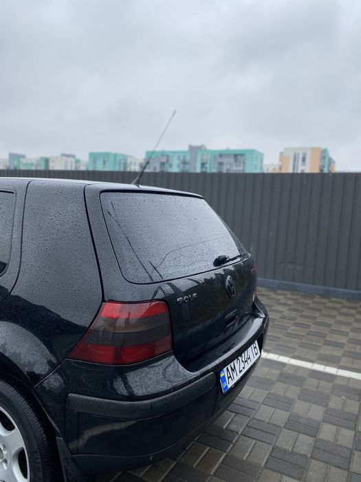 Golf 4 1999 року випуску