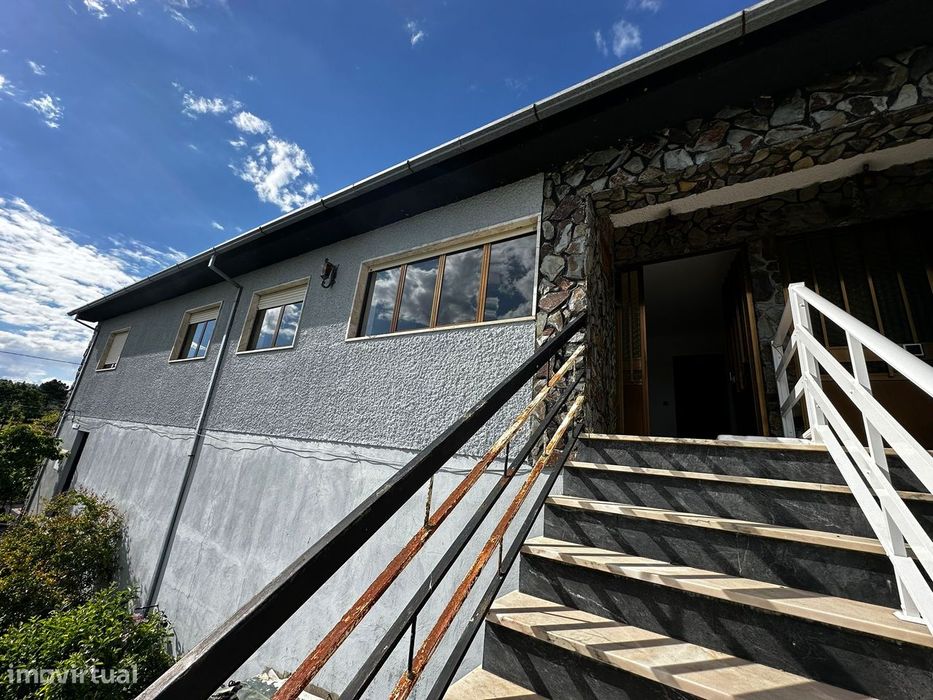 Imóvel de banco : escritura ao abrigo do simplex