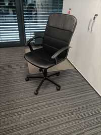 Krzesła biurowe obrotowe