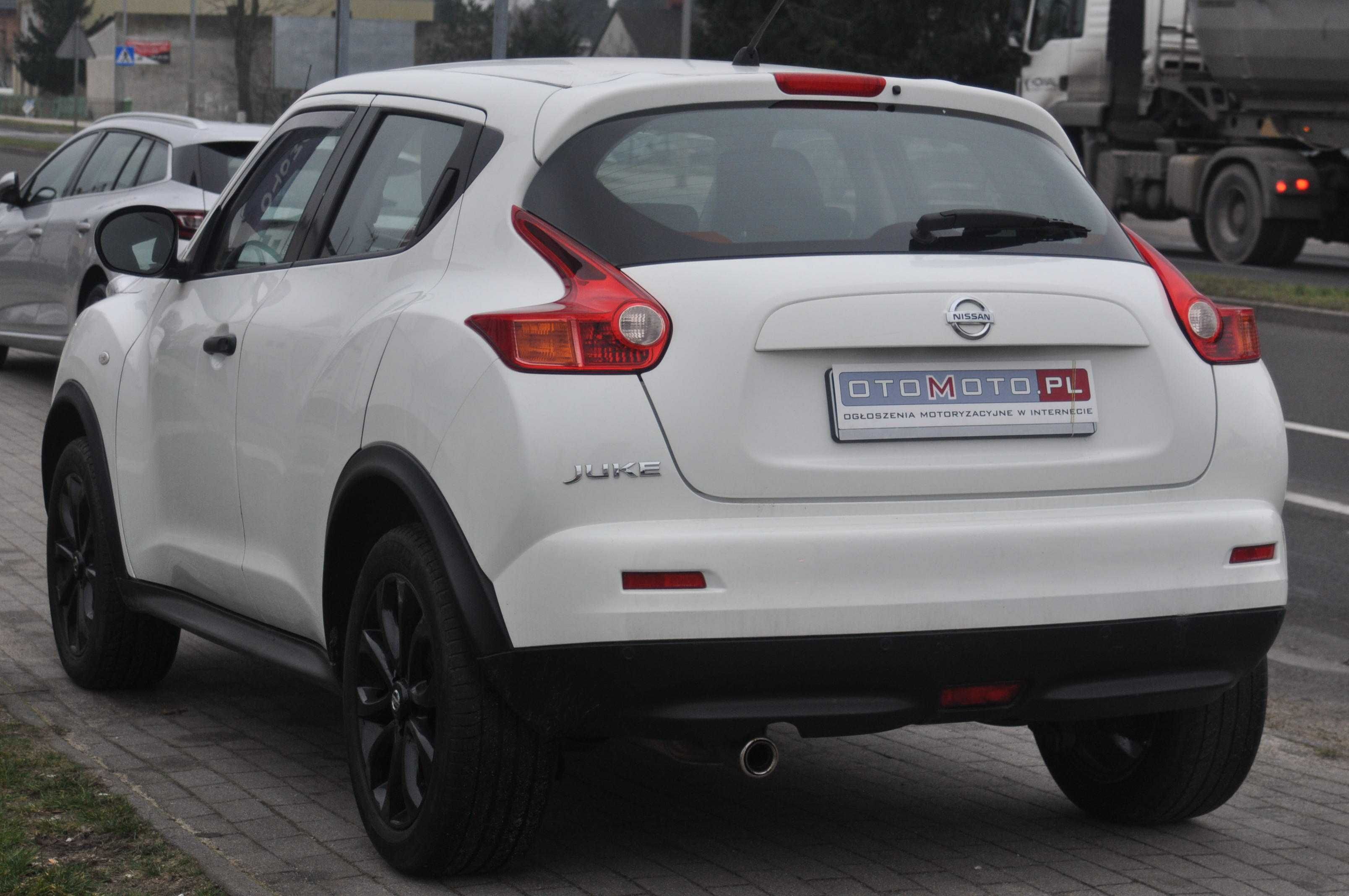 Nissan JUKE 1.6 zwykła benzyna Oryginalne 123tyś.km