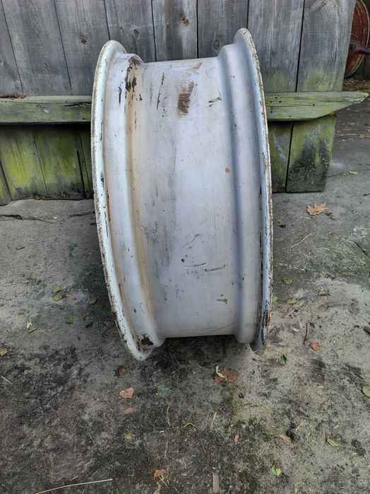 Felga Tylna Nowy Typ do Ursusa C-330, C-335