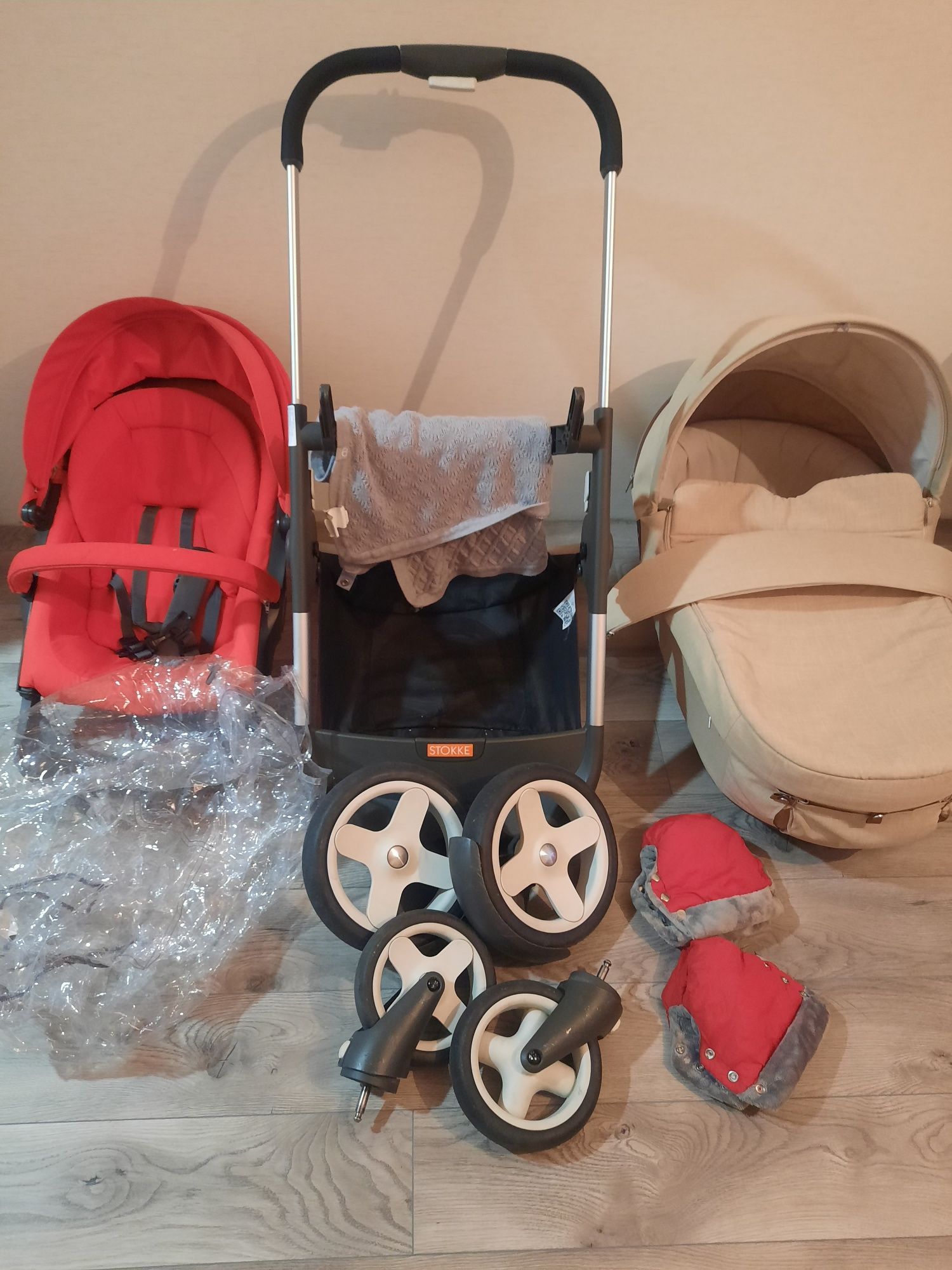 Коляска люлька+прогулка Stokke Crusi