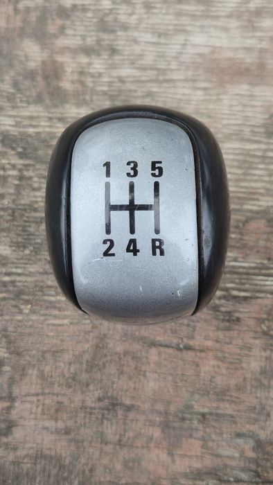 Suzuki Grand Vitara gałka zmiany biegów