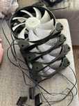 4 wentylatory MSI 120x120 molex ze statycznym podświetleniem.