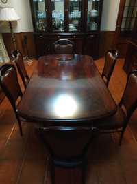 Mesa de sala de jantar e 6 cadeiras