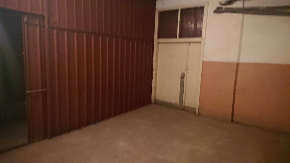 wynajmę magazyn na parterze