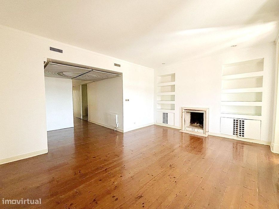 T2 com terraço e vista Rio - Costa do Castelo!