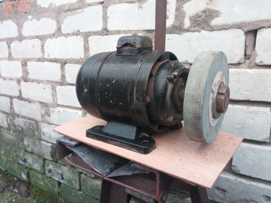 Заточний станок. Точило. ТА-255 .