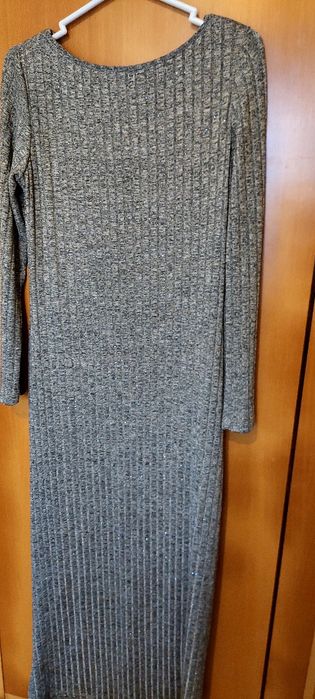 Vestido M detalhes dourados