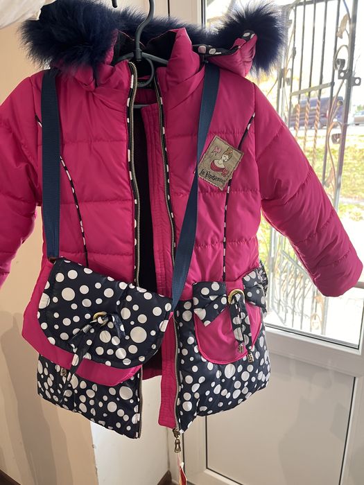 Продаю нову зимову курточку для дівчинки 30(104-110)32(110-116)