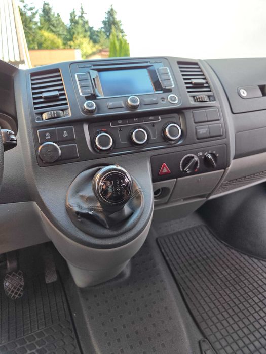 Volkswagen Transporter T5 Bezwypadkowy