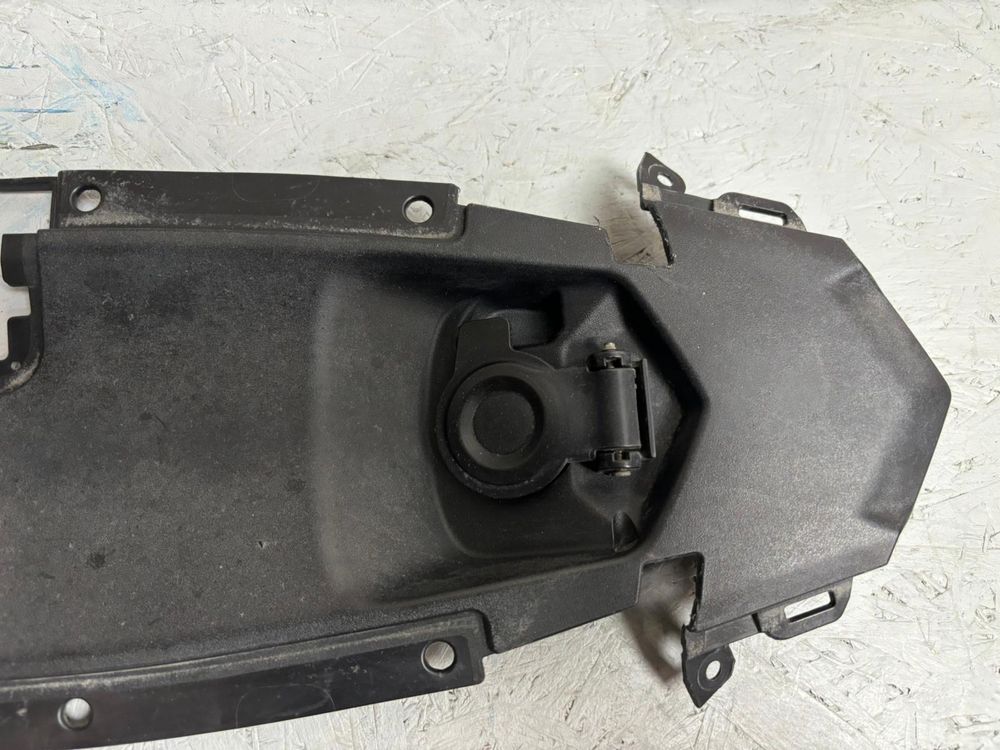 Yamaha MT09 MT-09 Nadkole Wypełnienie Ogona Tył Dolne Osłona Zamka Tył
