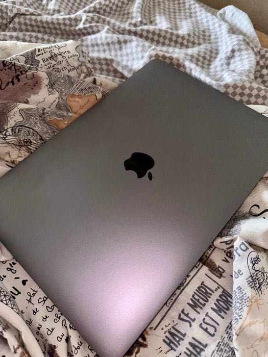 Apple MacBook Pro 13, 256GB, Space Gray with Apple M2 (2022) (MNEH3)