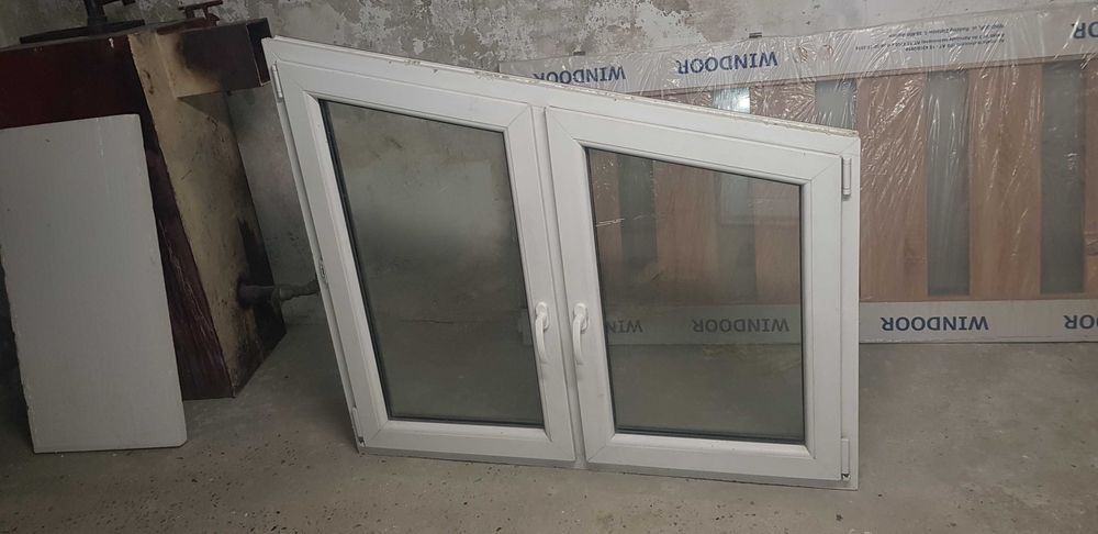 Okno dwuskrzydłowe plastikowe ze skosem