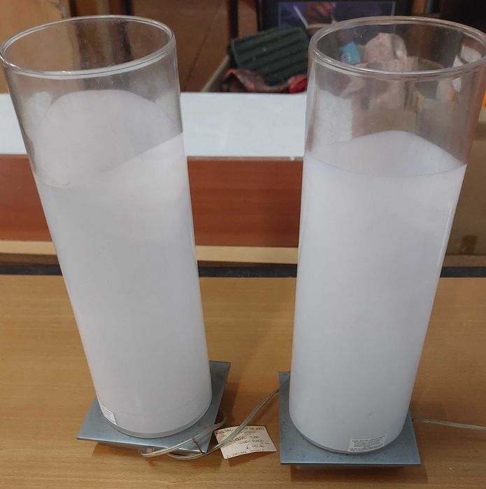 Candeeiros (par) novos.