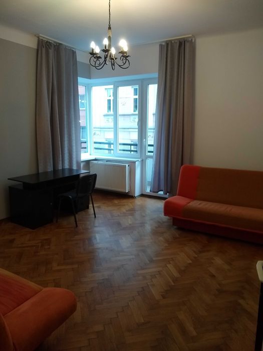 Do wynajęcia pokój z balkonem w centrum od listopada
