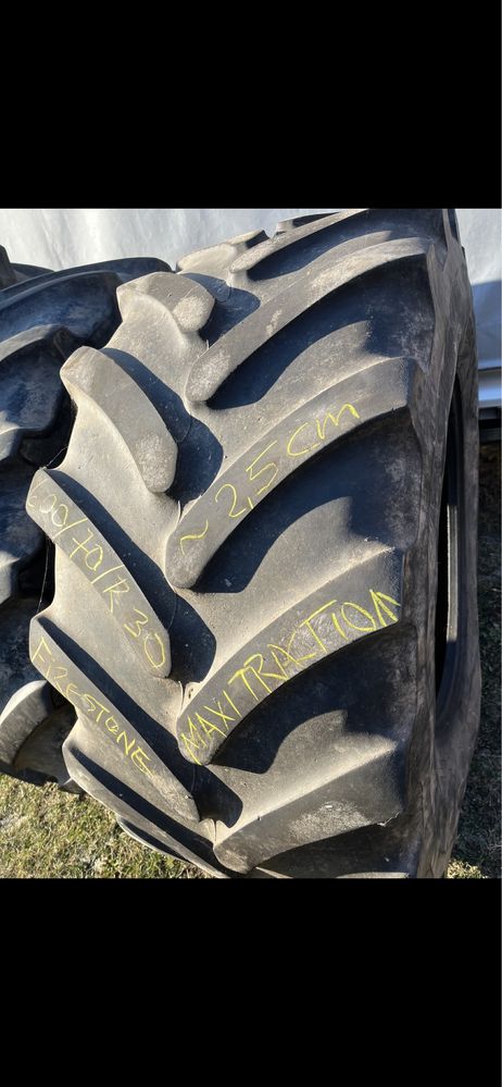 600/70R30 Mitas 3cm i Firestone 2,5cm