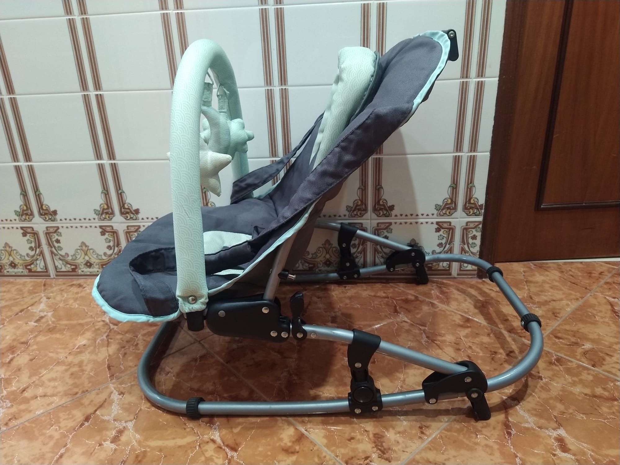 Espreguiçadeira para bebé casa quarto apartamento vivenda carro.