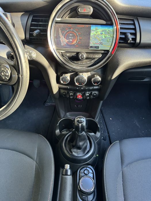 MINI COOPER D BAKER STREET