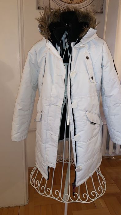 Куртка  зимова для дівчинки